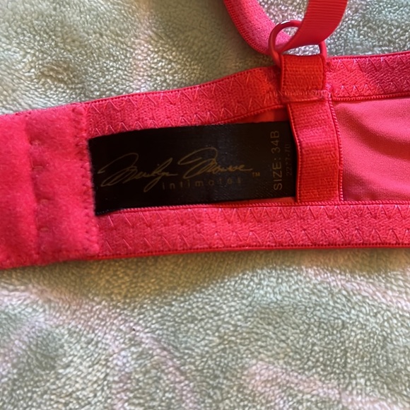 Marilyn Monroe padded push up pink bra - Picture 3 of 4